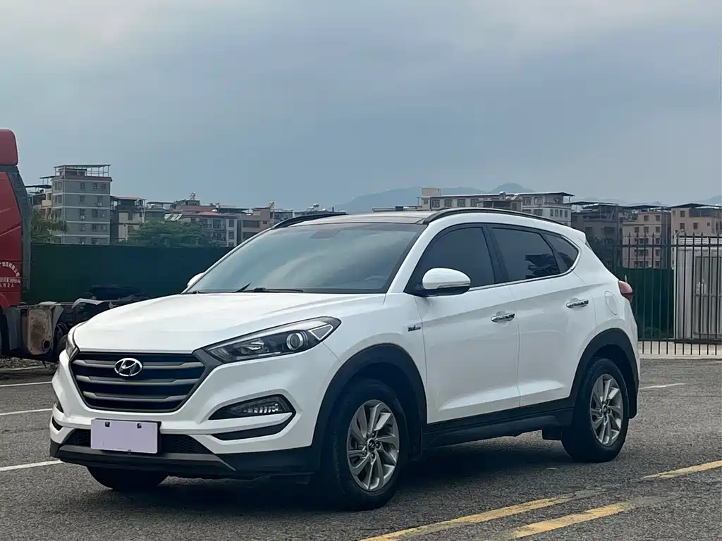 Hyundai Tucson 2016 — фото 1