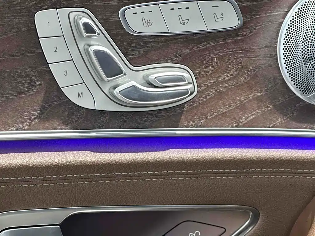 Mercedes-Benz E-Class 2020 — фото 5