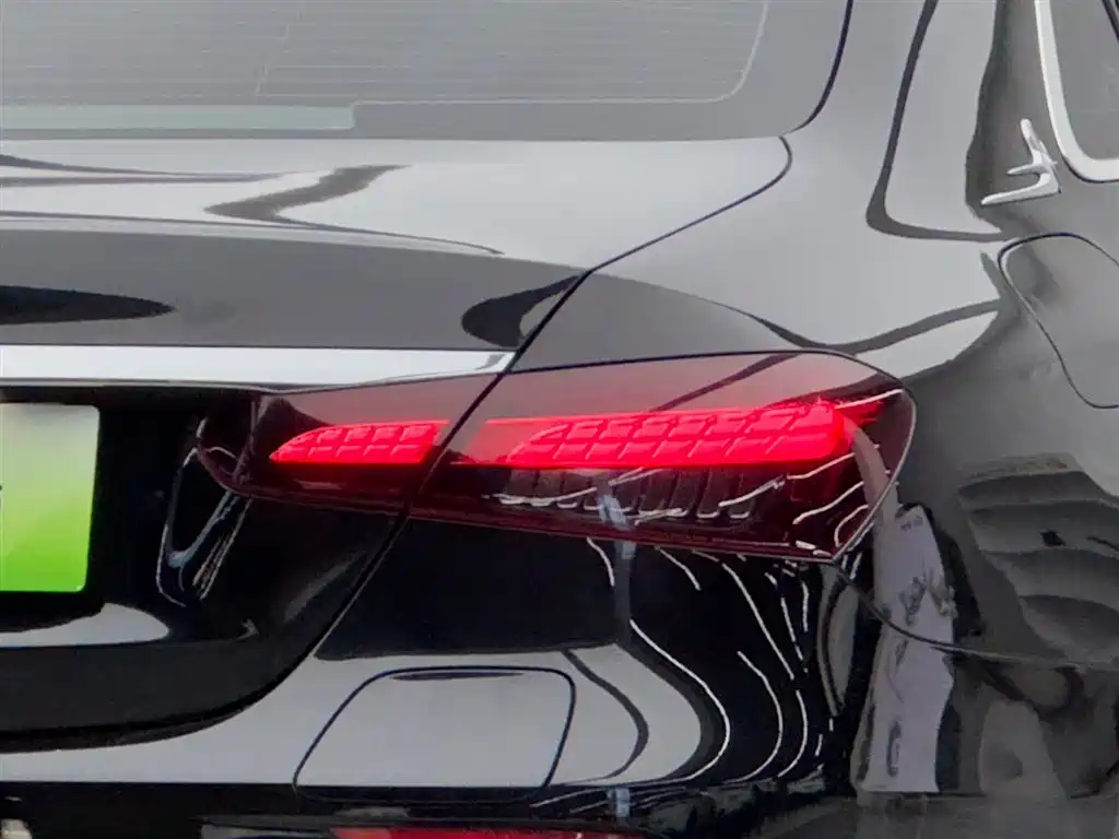 Mercedes-Benz E-Class New Energy 2023 — фото 17