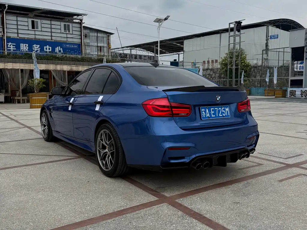 BMW 3 Series 2019 — фото 10