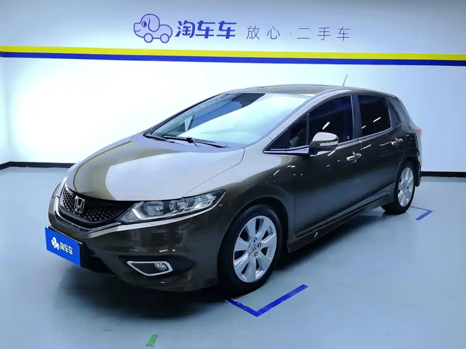 Honda Jade 2015 — фото 1