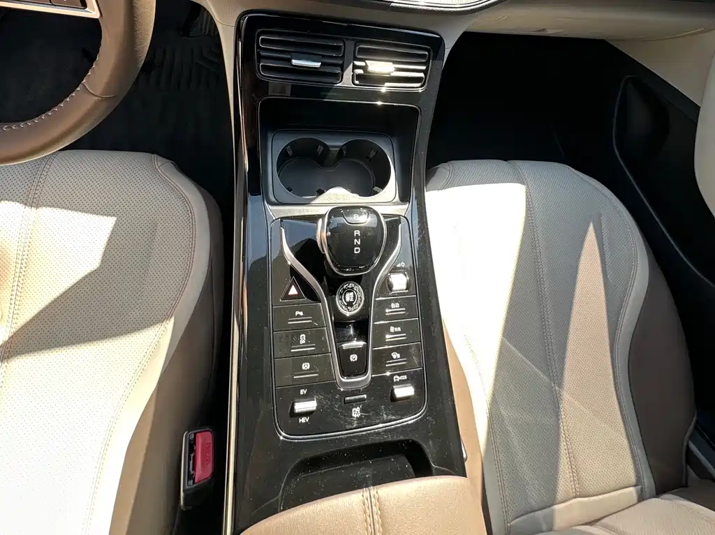 BYD Qin PLUS 2025 — фото 11