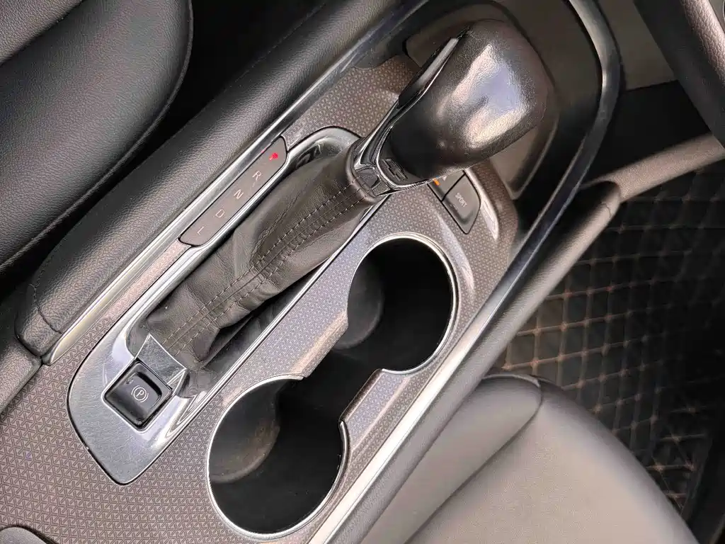 Chevrolet Malibu XL 2021 — фото 16