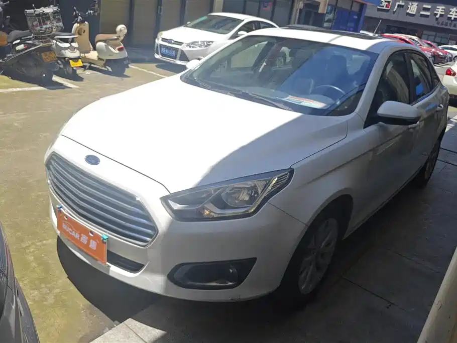 Ford Escort 2016