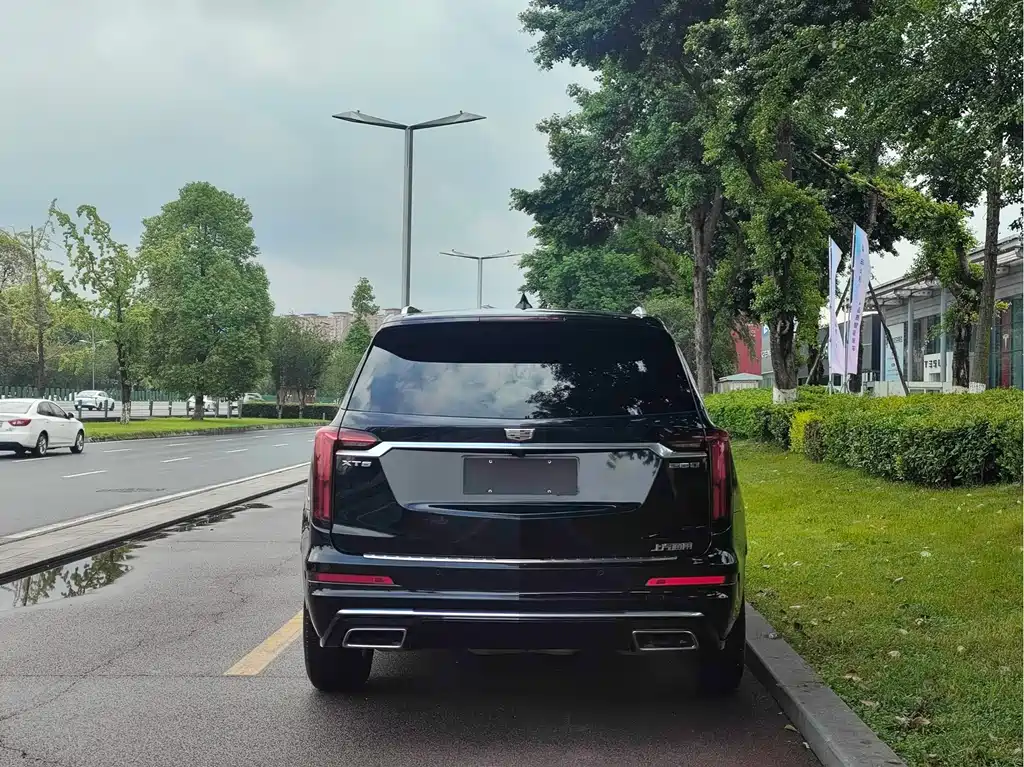 Cadillac XT6 2020 — фото 11