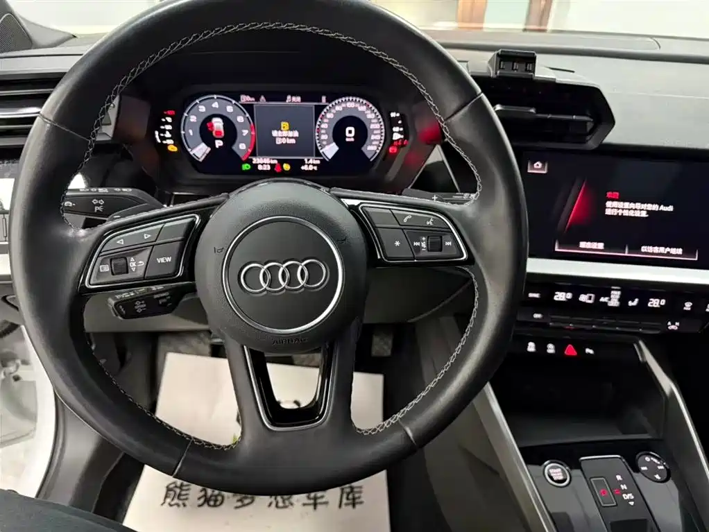 Audi A3 2023 — фото 14