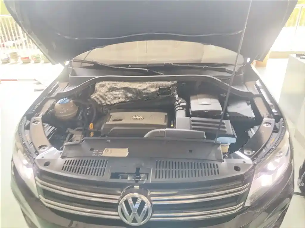 Volkswagen Tiguan 2016 — фото 20