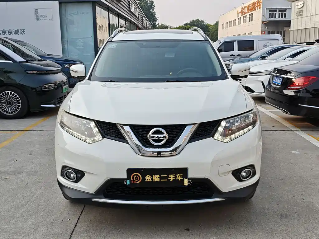 Nissan X-Trail 2015