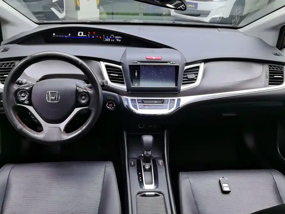 Honda Jade 2015 — фото 12