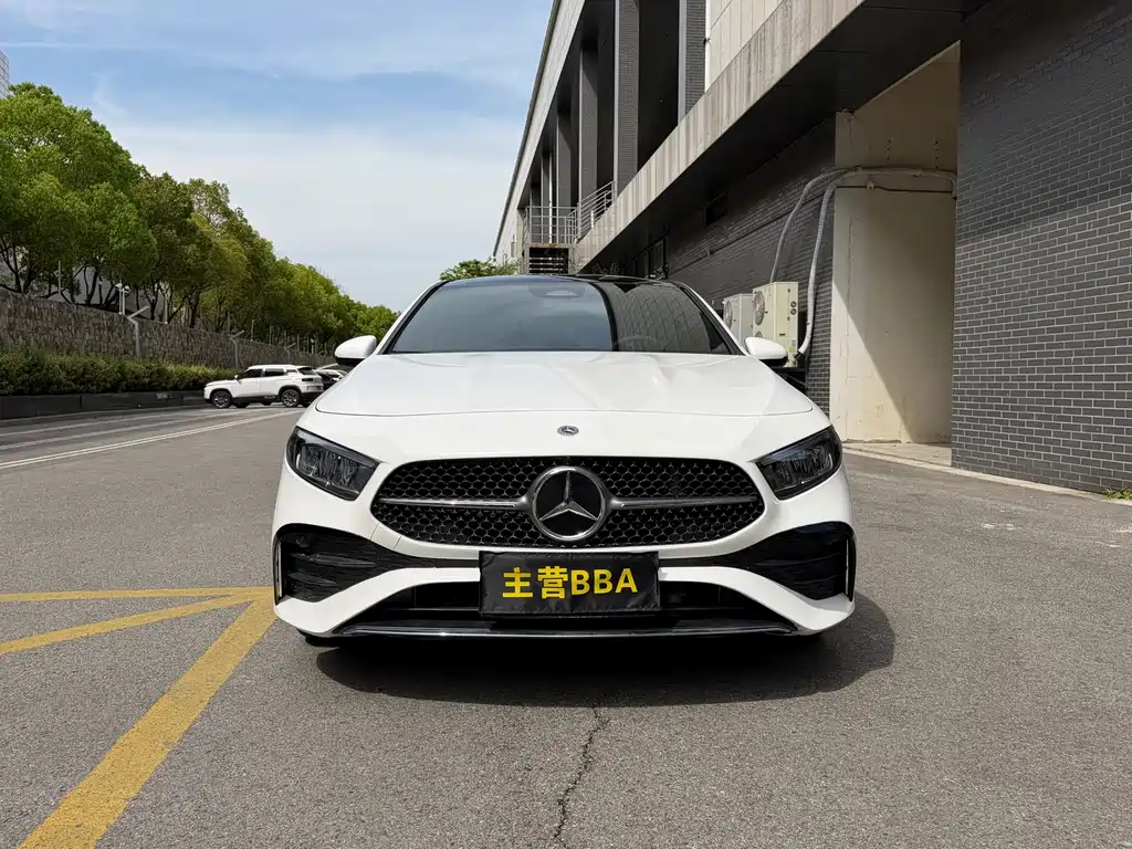 Mercedes-Benz A-Class 2023 — фото 2