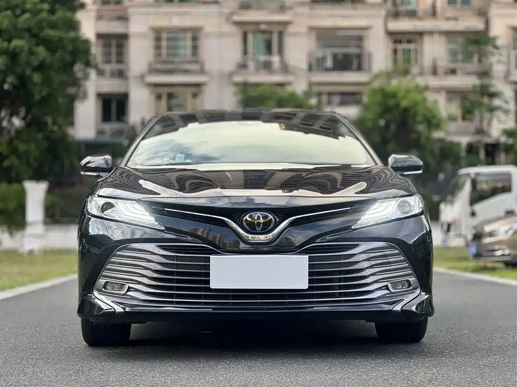 Toyota Camry 2019