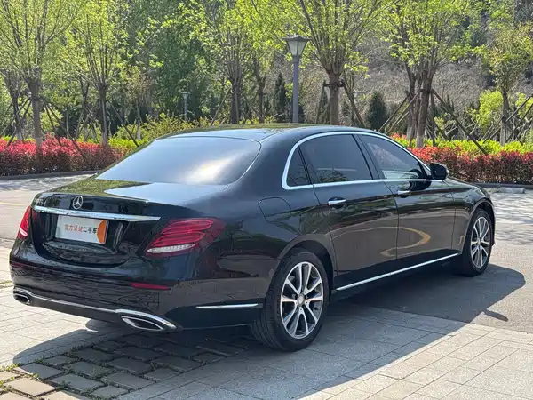 Mercedes-Benz E-Class 2016