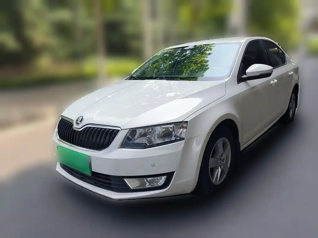 Skoda Octavia 2015 — фото 1