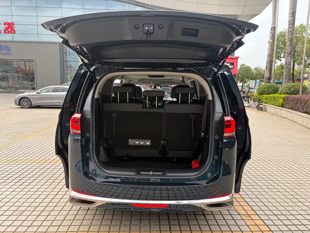 GAC Motor Trumpchi M8 2022 — фото 24