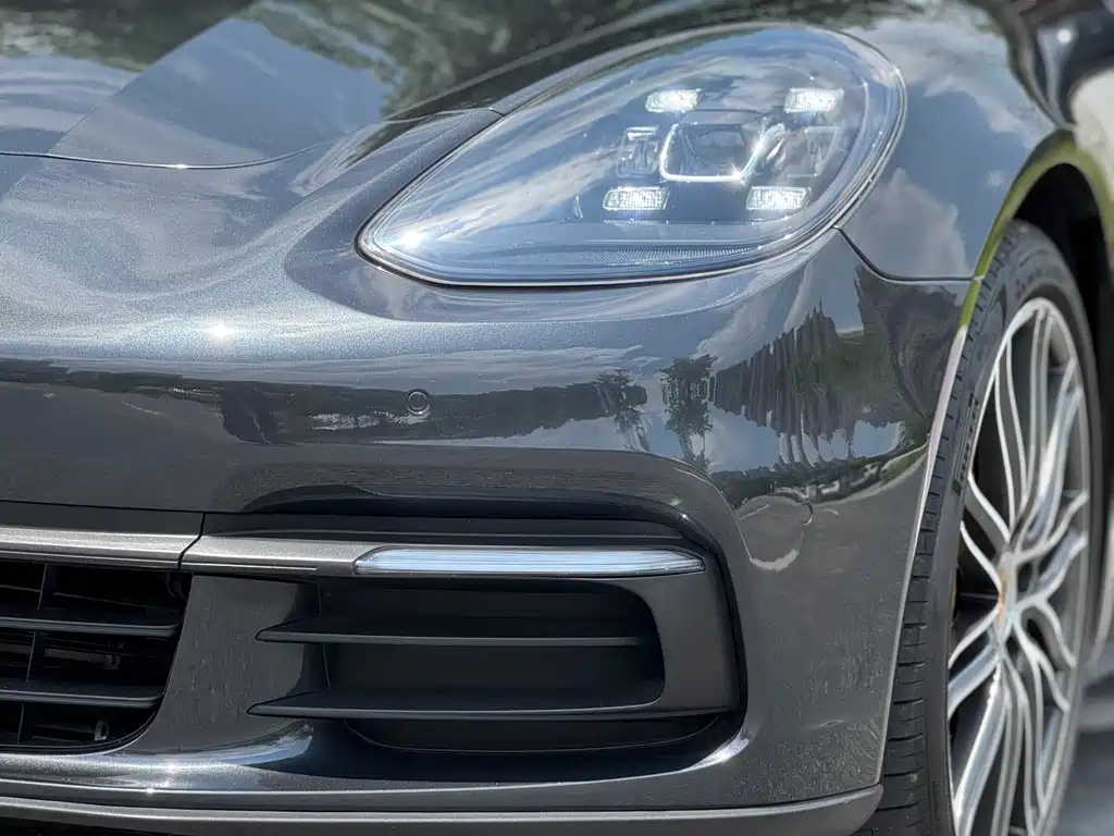 Porsche Panamera 2017 — фото 17