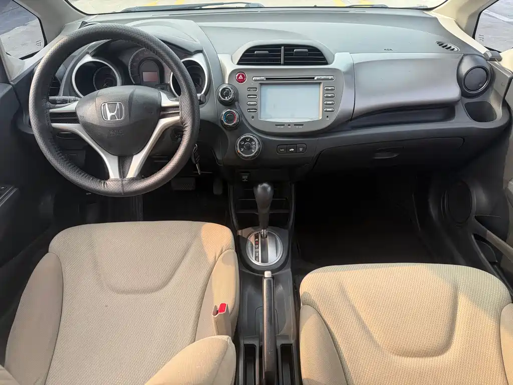 Honda Fit 2014 — фото 18