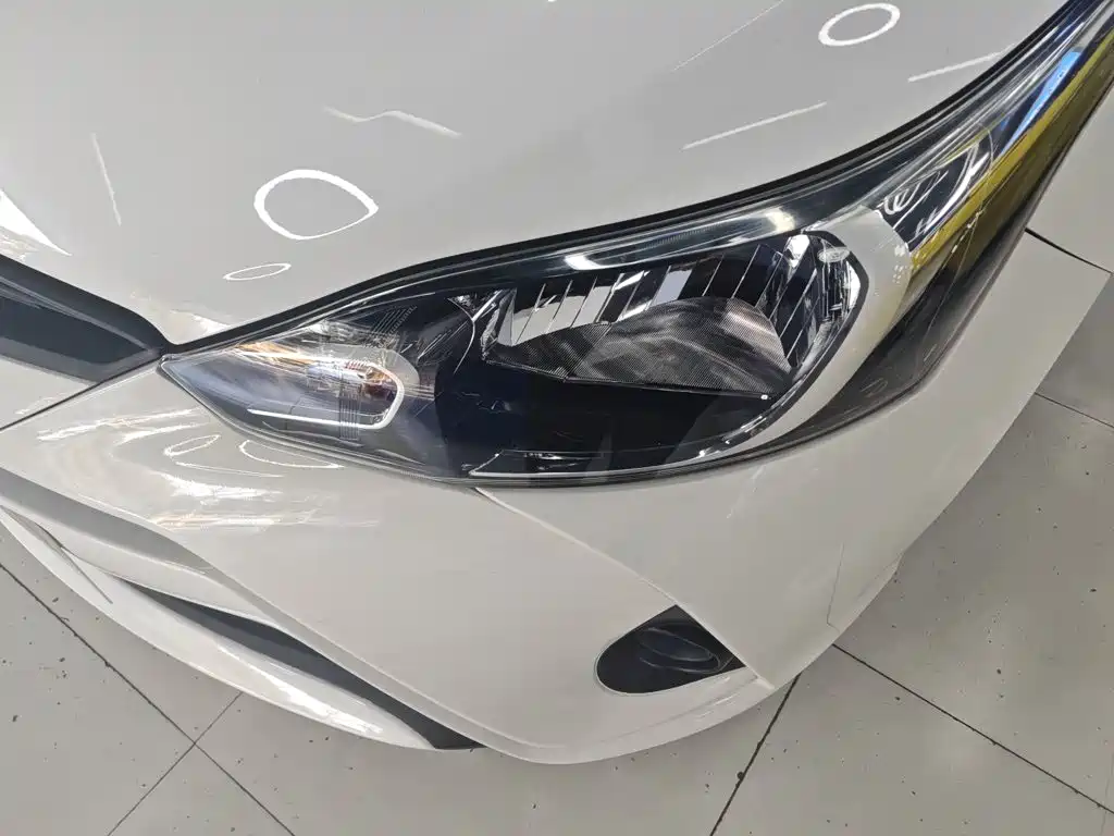 Toyota Yaris L 2020 — фото 18