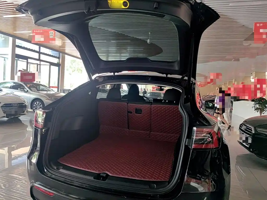 Tesla Model Y 2022 — фото 19