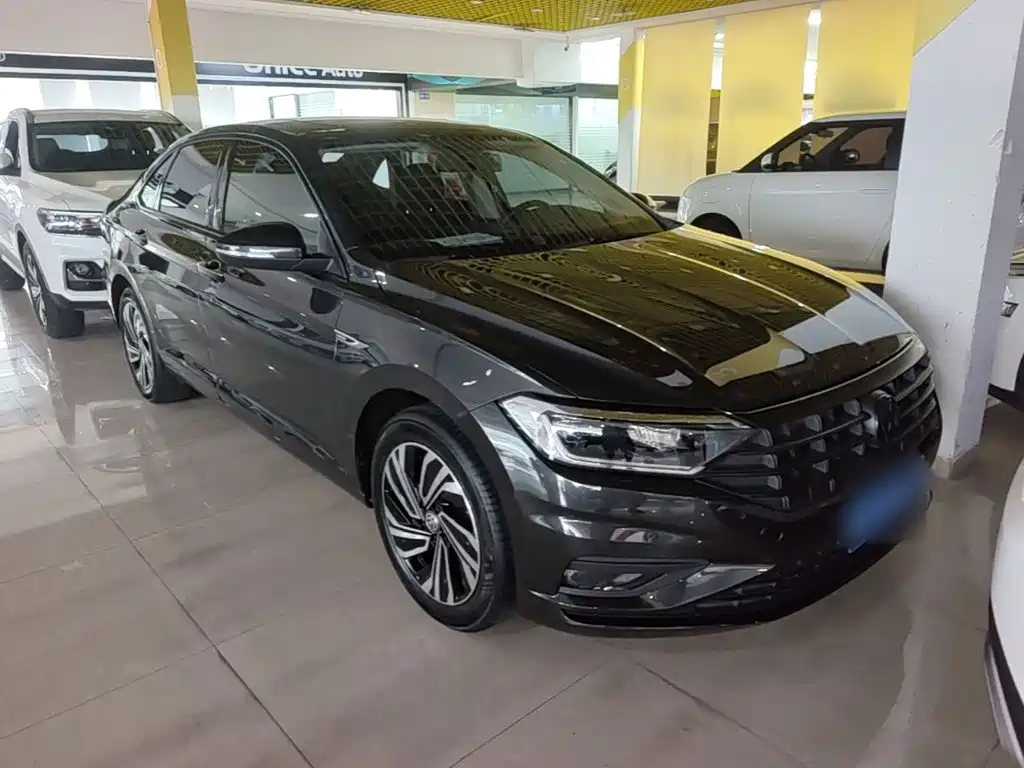Volkswagen Sagitar 2022