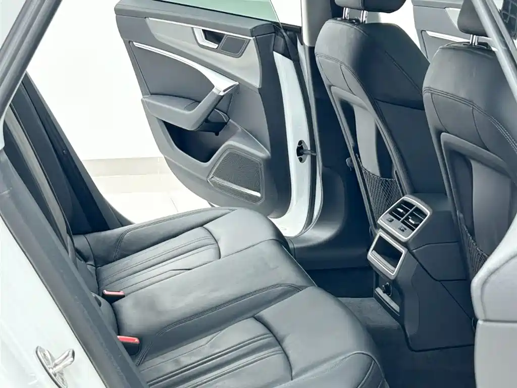 Audi A7 2020 — фото 19