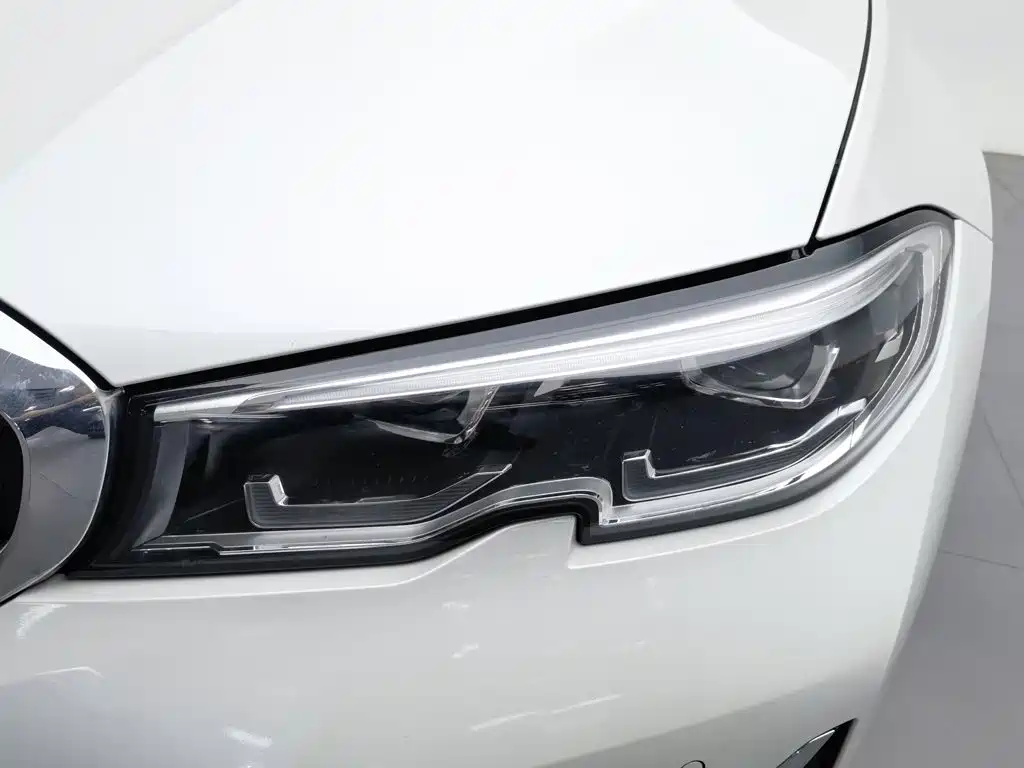 BMW 3 Series 2020 — фото 7