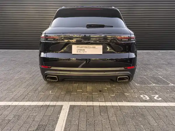Porsche Cayenne 2022