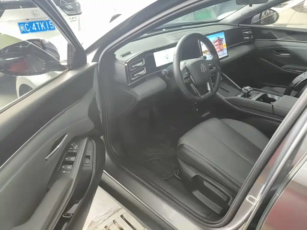 BYD Qin L 2025 — фото 12