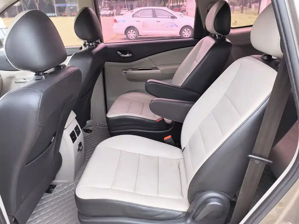 Dongfeng Fengxing S500 2016 — фото 13