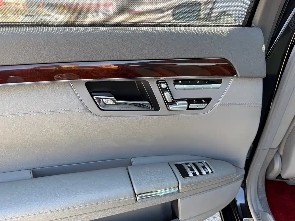 Mercedes-Benz S-Class 2006 — фото 16