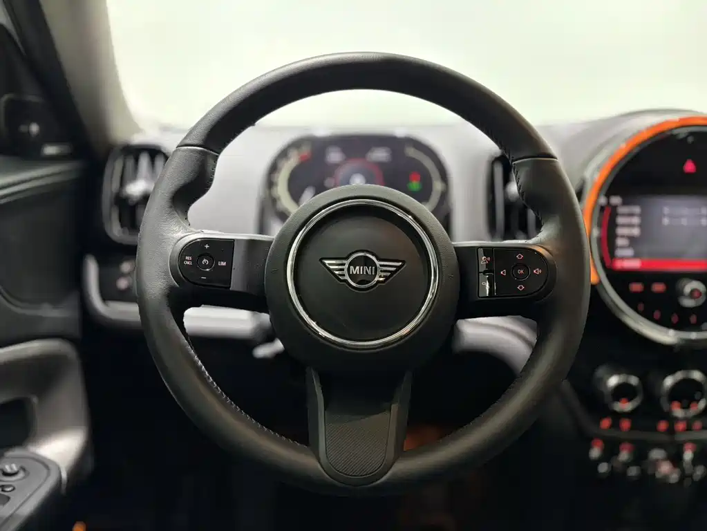 MINI Countryman 2023 — фото 9