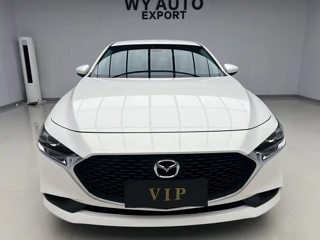 Mazda 3 Axela 2021 — фото 3
