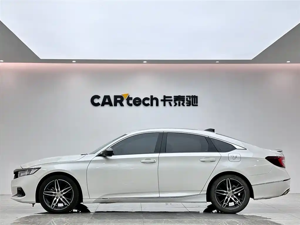 Honda Accord 2022 — фото 2