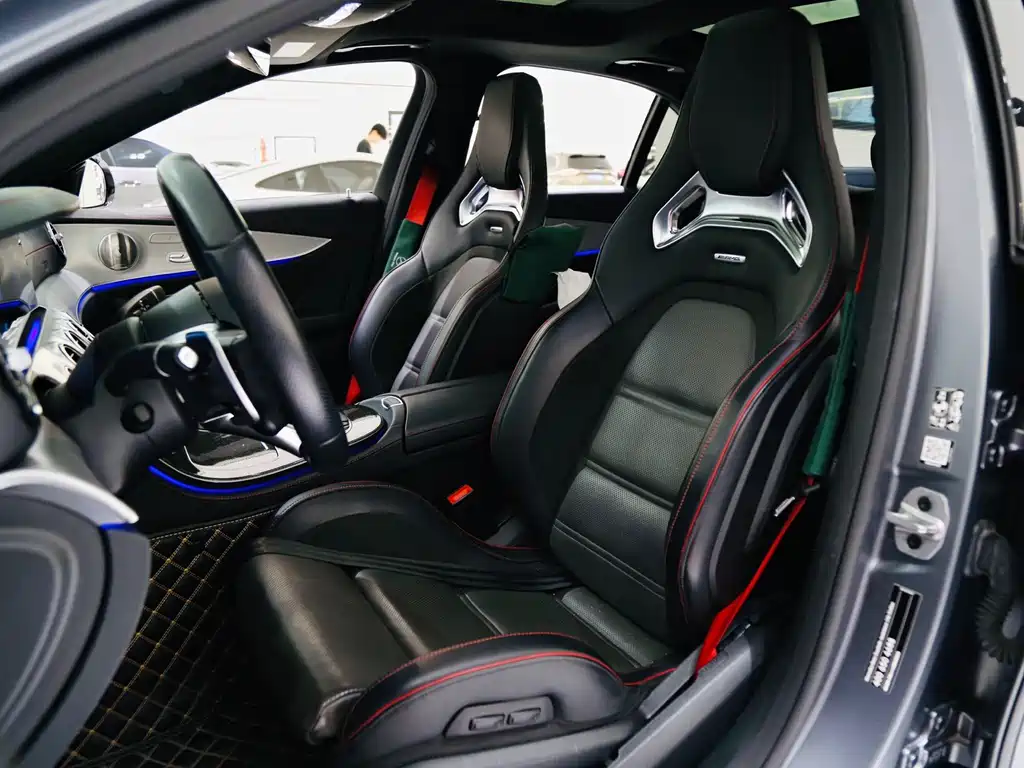 Mercedes-Benz E-Class AMG 2023 — фото 9