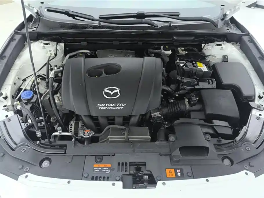 Mazda CX-4 2016 — фото 10