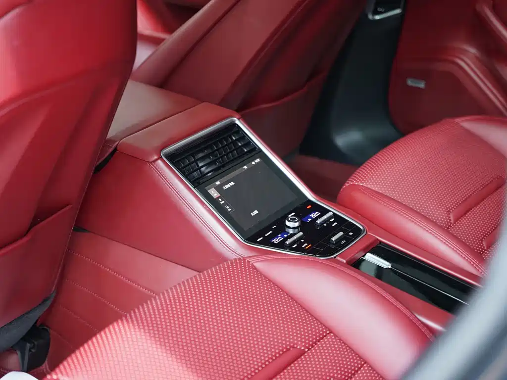 Porsche Panamera 2017 — фото 17