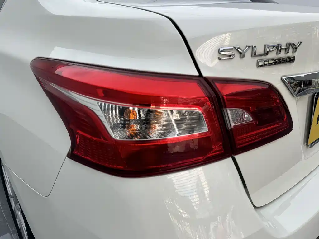 Nissan Sylphy 2022 — фото 15