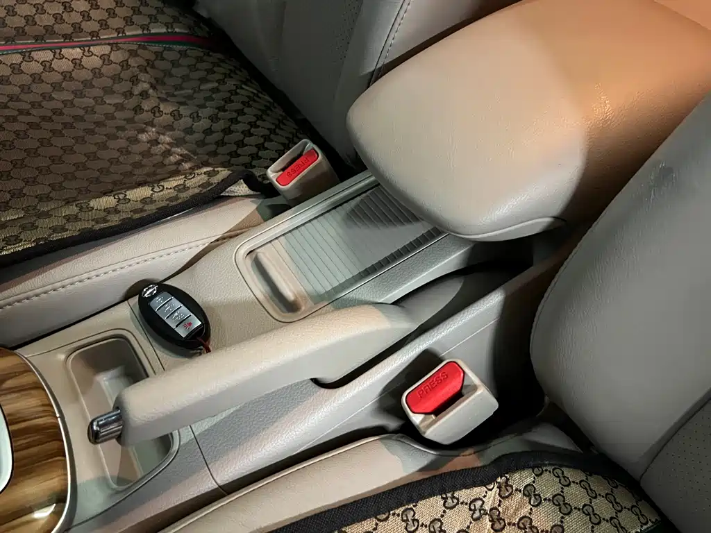 Nissan Sylphy 2015 — фото 24