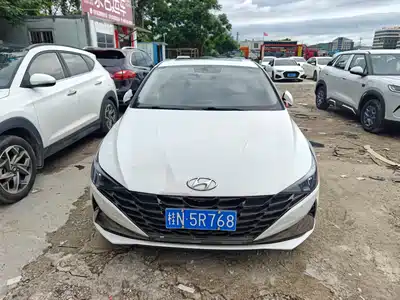 Hyundai Elantra 2023