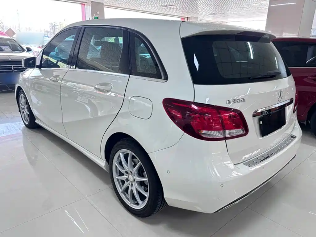 Mercedes-Benz B-Class 2015 — фото 22