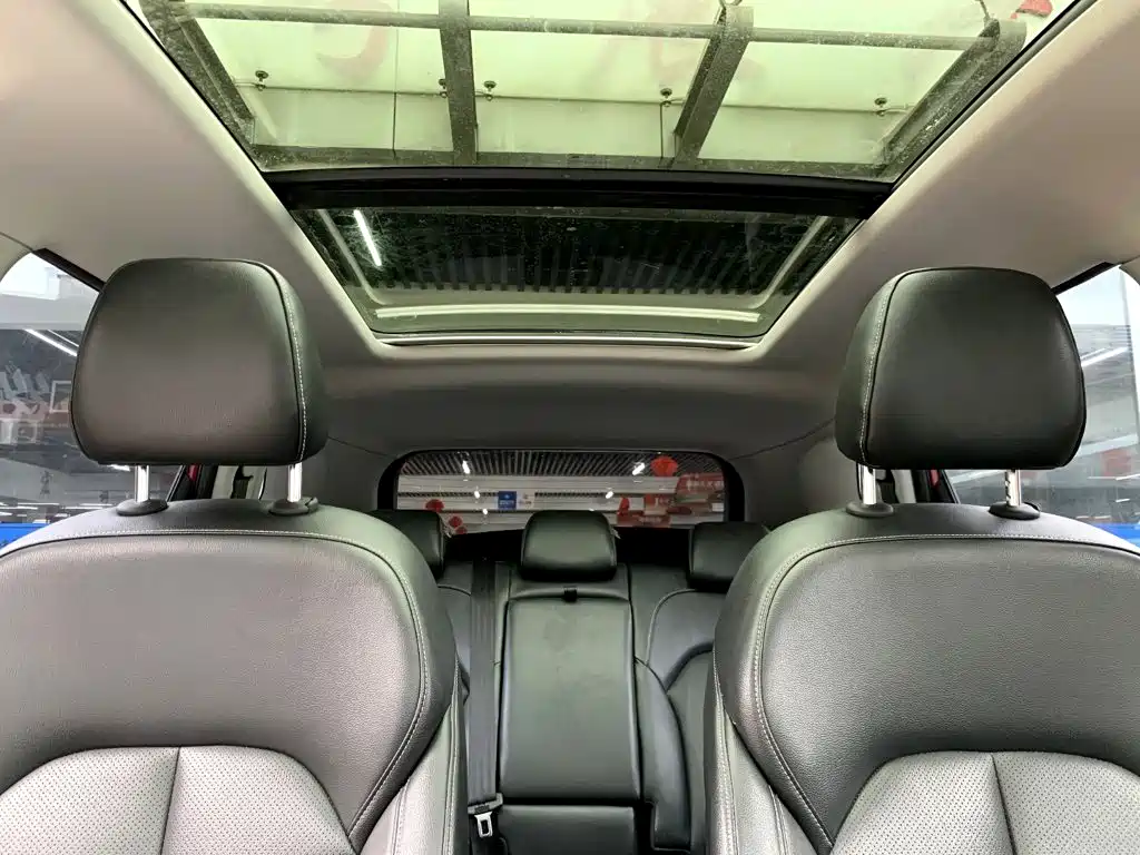 Roewe RX5 2016 — фото 14