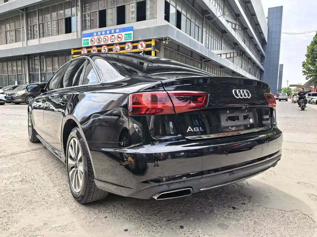 Audi A6L 2017 — фото 4