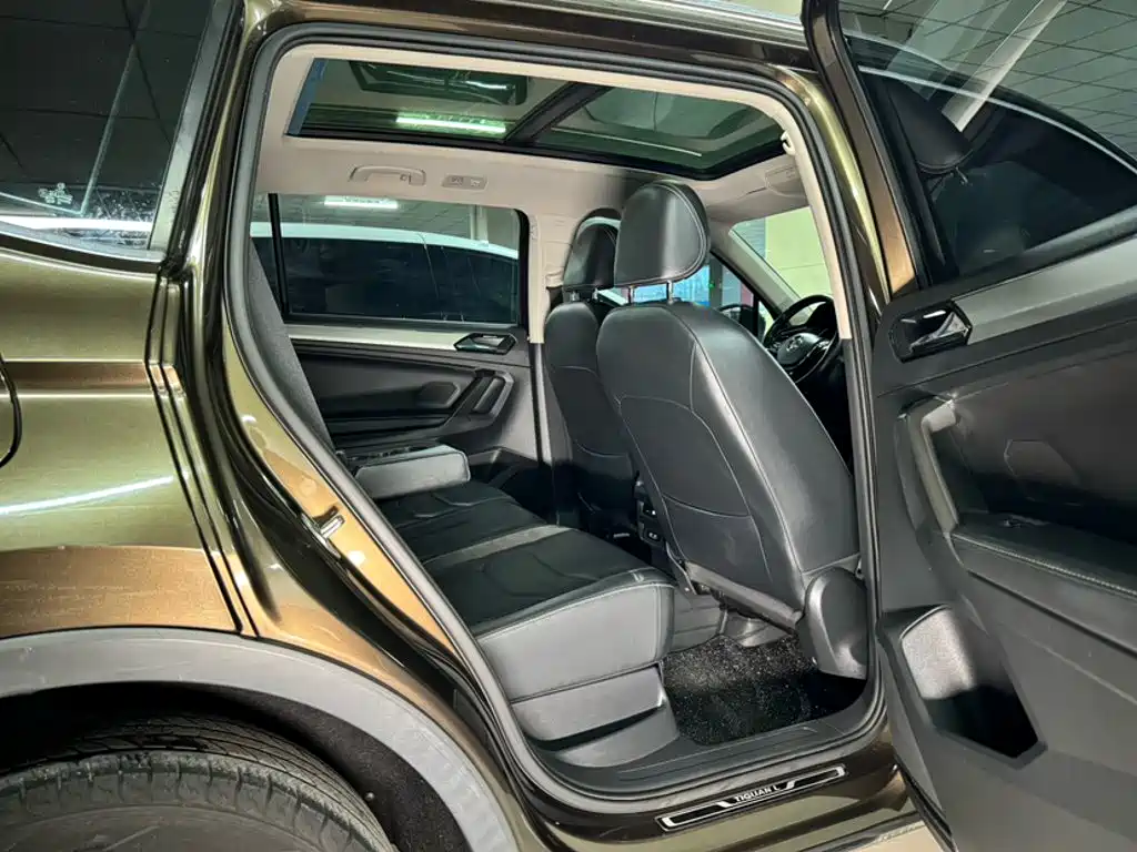 Volkswagen Tiguan L 2018 — фото 22
