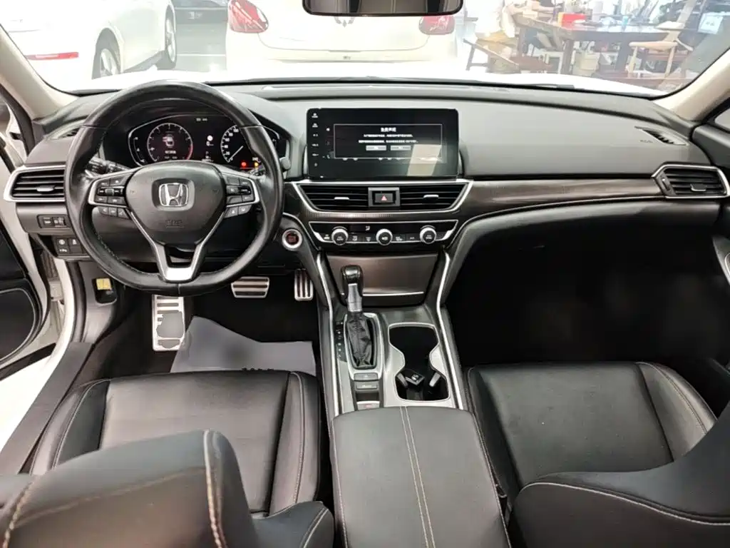 Honda Accord 2023 — фото 10