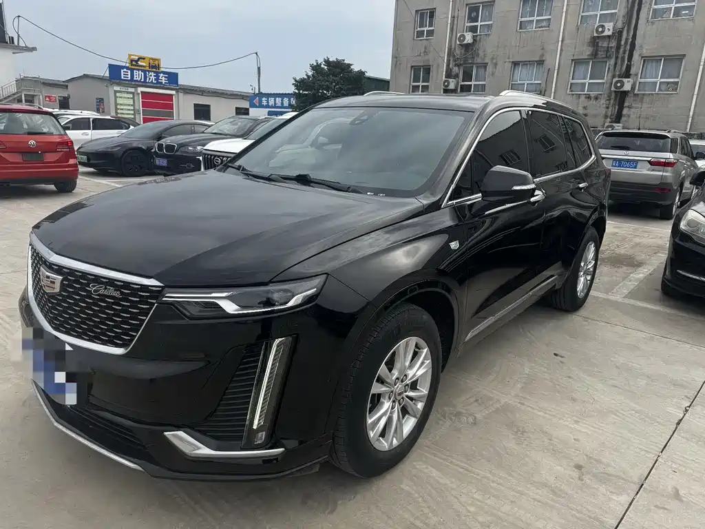 Cadillac XT6 2021 — фото 1