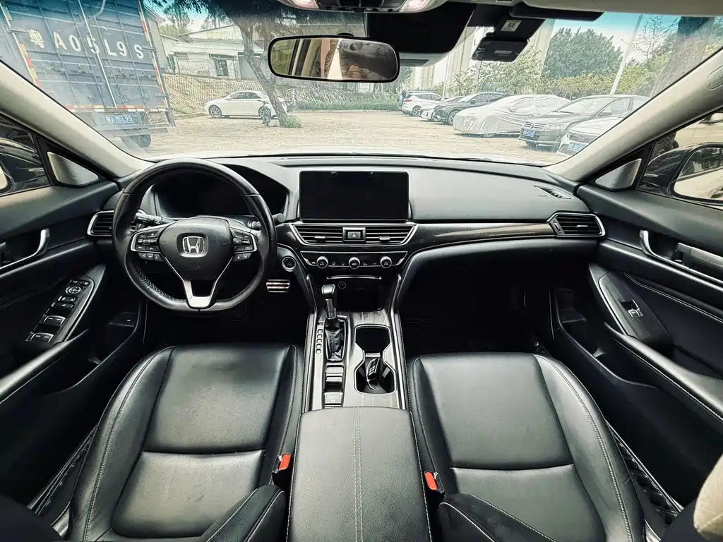 Honda Accord 2023 — фото 26