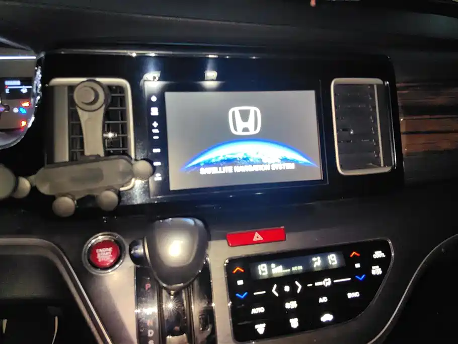 Honda Elysion 2019 — фото 12