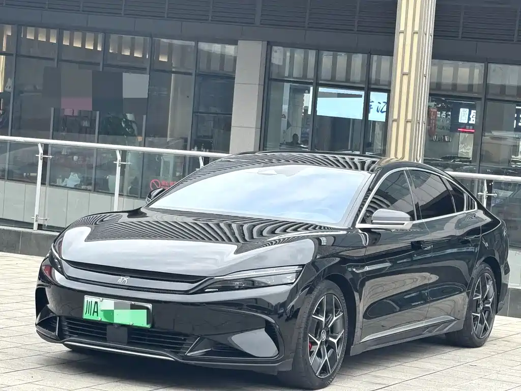 BYD Han 2022 — фото 1