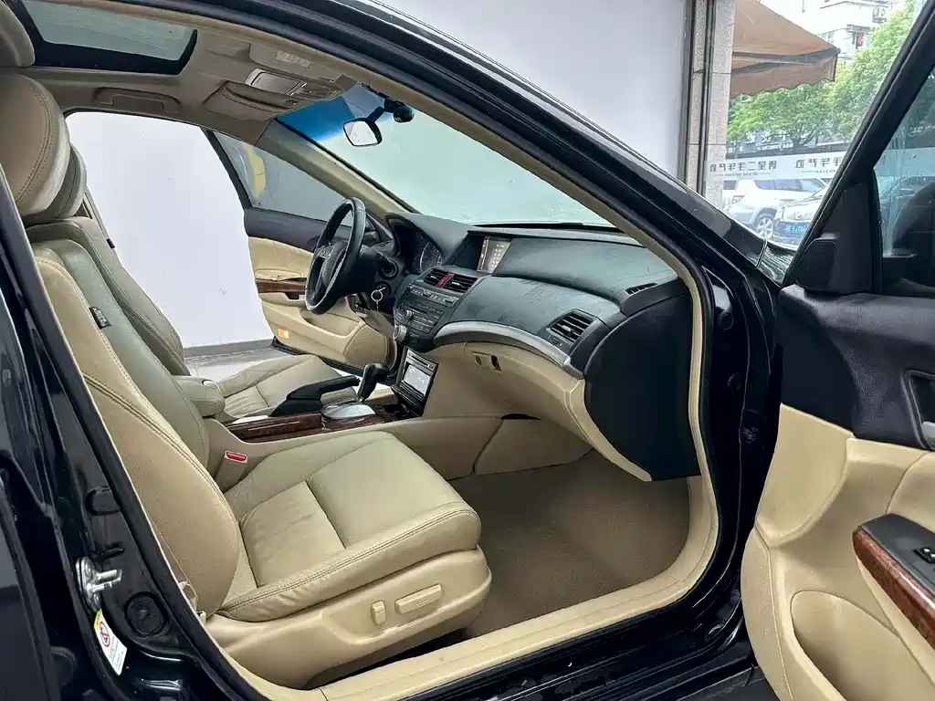 Honda Accord 2011