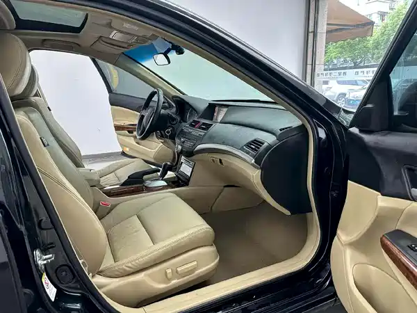 Honda Accord 2011