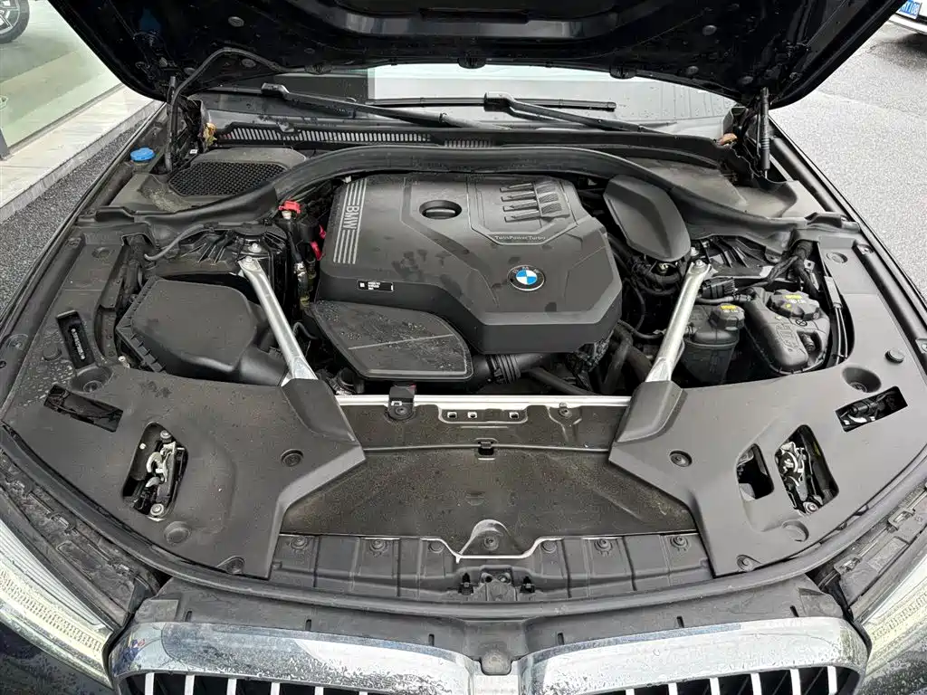 BMW 5 Series 2023 — фото 13
